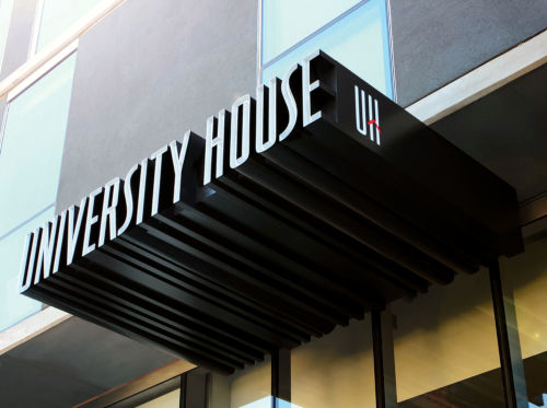 Изготовление рекламных вывесок в Москве